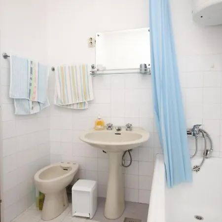 Appartement With A Parking Space Guduce, - 8492