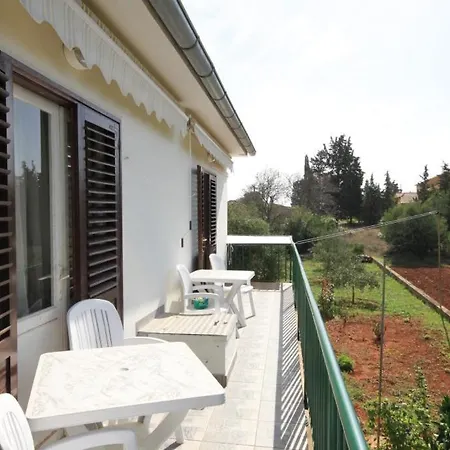 Appartement With A Parking Space Guduce, - 8492 Ugljan