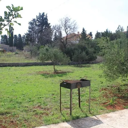 Appartement With A Parking Space Guduce, - 8492